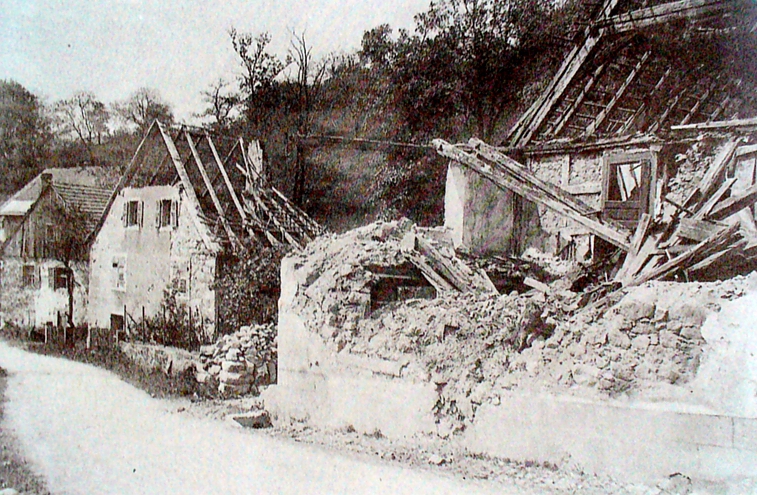 dorfstraße in ruinen 1919